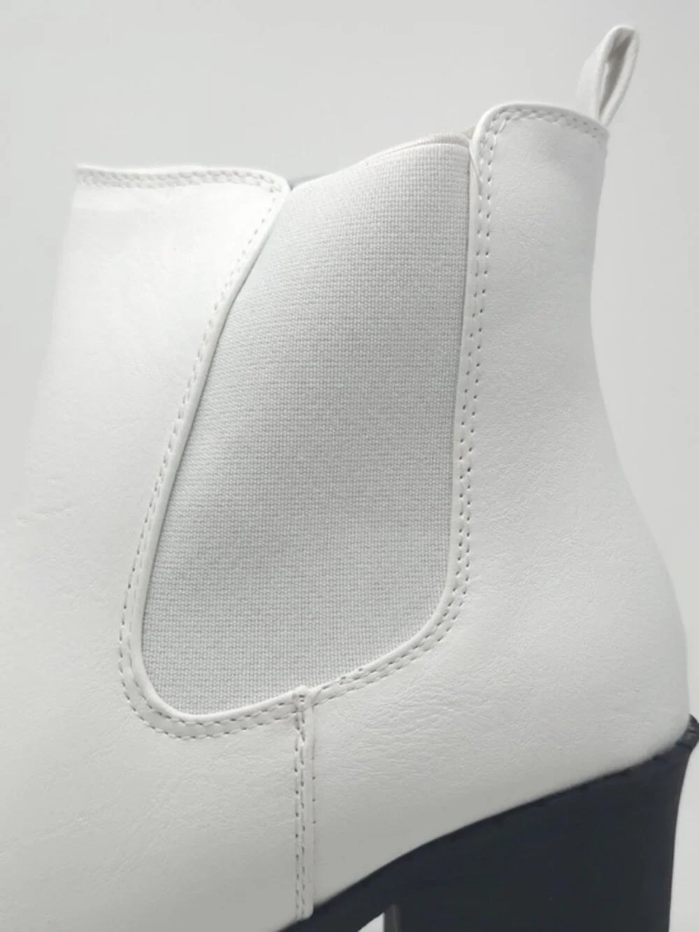 White Chunky Heel Ankle Boots Chelsea Style Platform Minimalist Trendy - Picture 7 of 10